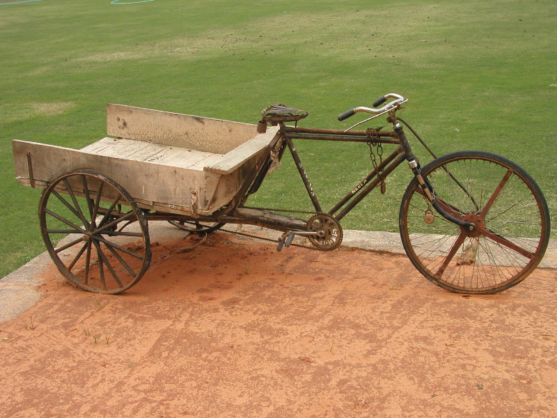 P1033979 Tricycle